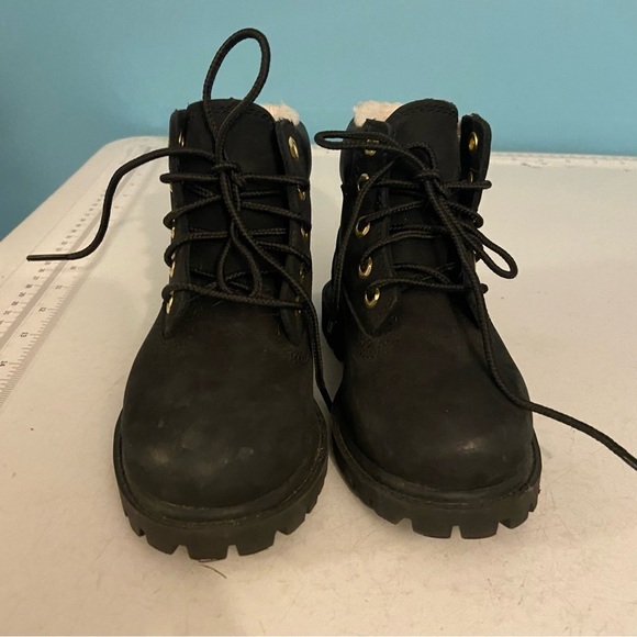 Timberland‎ black waterproof boots - kids  size 8 - Picture 4 of 14